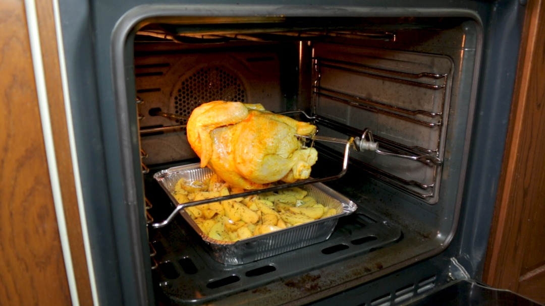 Курица гриль в духовке – 7 рецептов в домашних условиях с пошаговыми фото