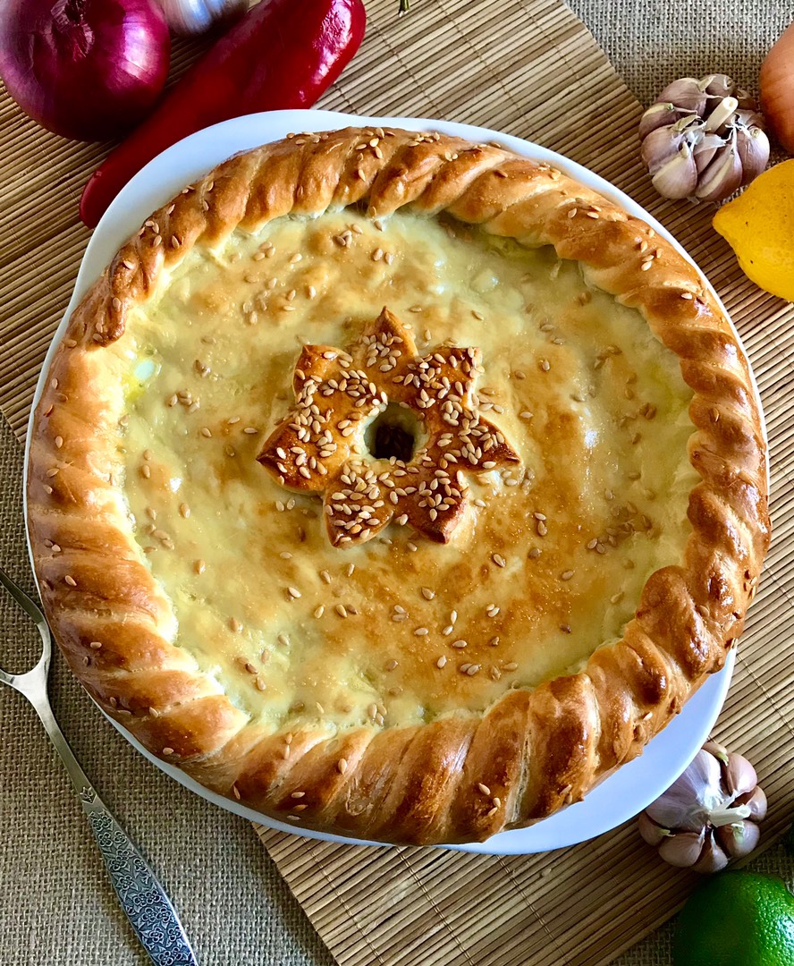 Сдобный дрожжевой пирог с мясом и капустой🥧