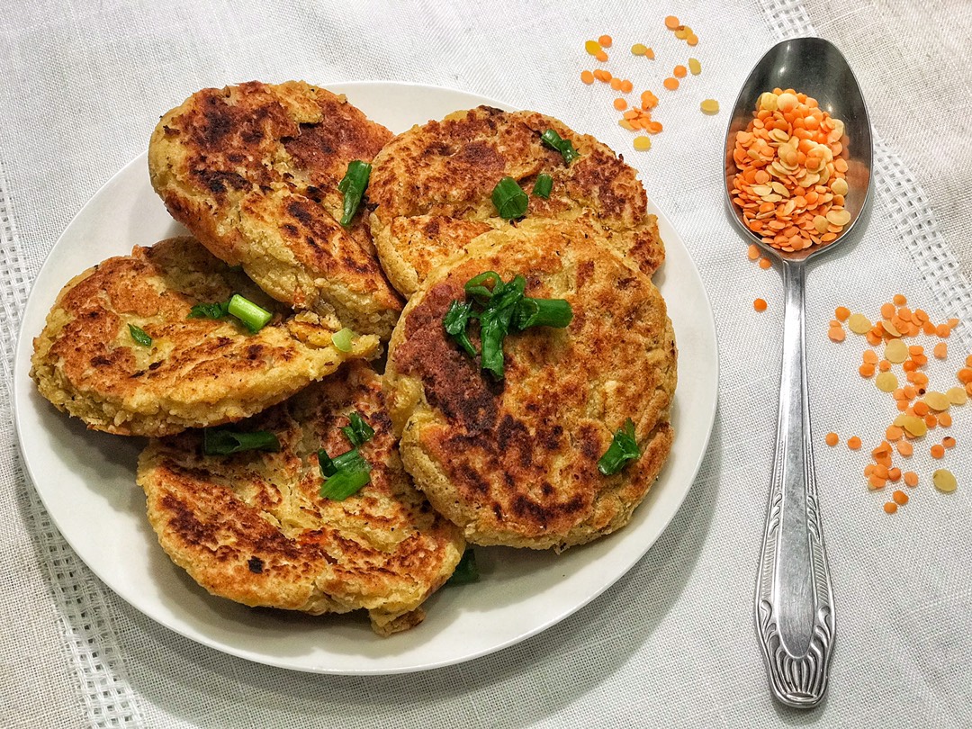 Чечевичные котлеты рецепт с фото пошаговый от Кира Войнова 👩🏻‍🍳 -  Овкусе.ру