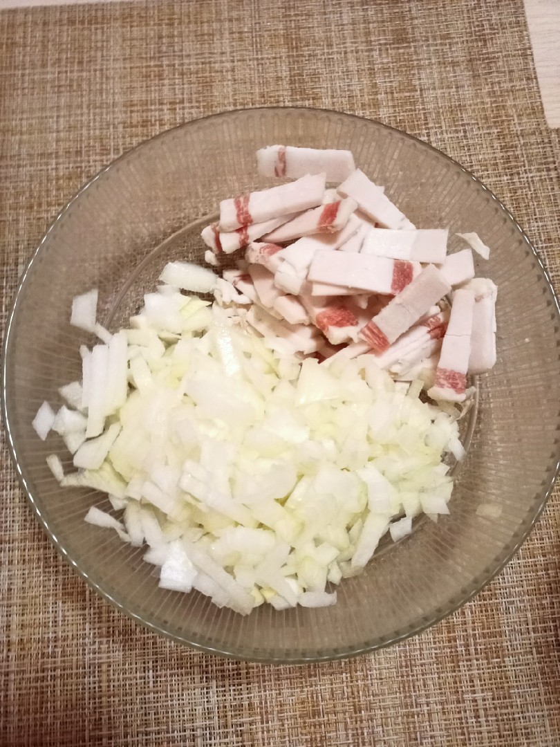 Вареники с салом и сырой картошкой – настоящее объедение