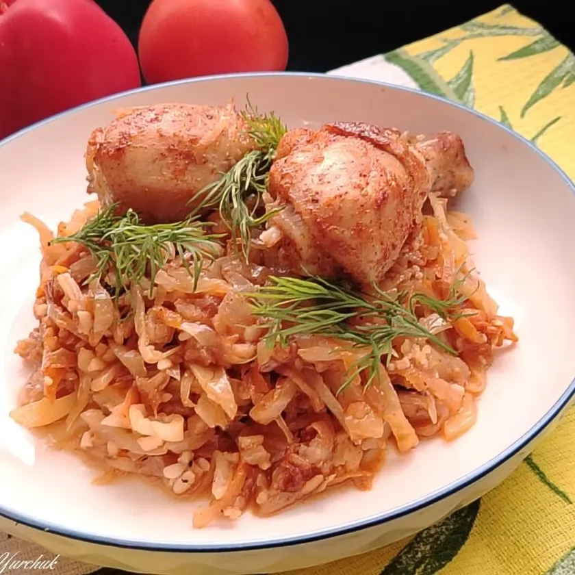 Капуста с рисом и курицей
