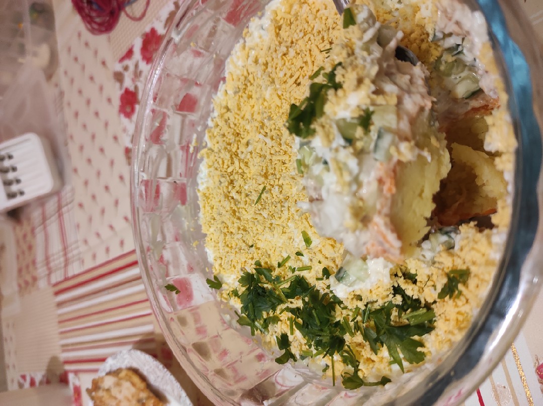 Салат «Мимоза» с консервированной сайрой