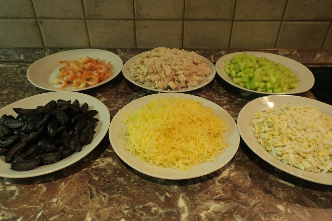 Куриный салат с маринованными огурцами рецепт – Европейская кухня: Салаты. «Еда»