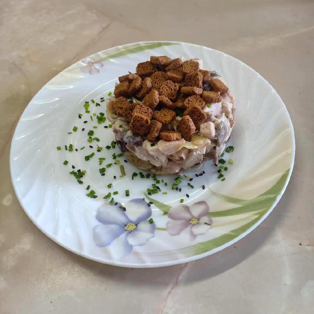Салат с копченой курицей и грибами – просто объедение: рецепт с фото и видео