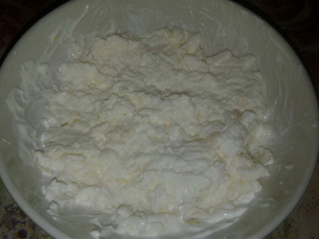 Салат «Огонек» с плавленым сыром и чесноком