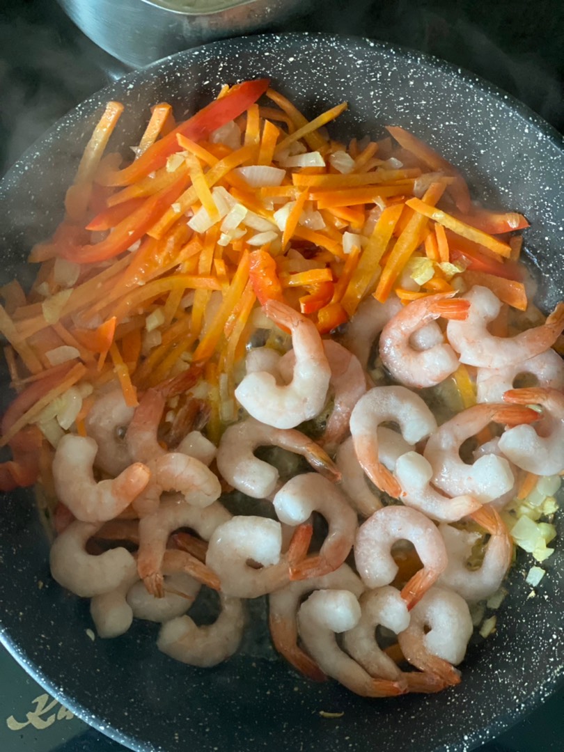 Лапша удон с креветками по-тайски🍤