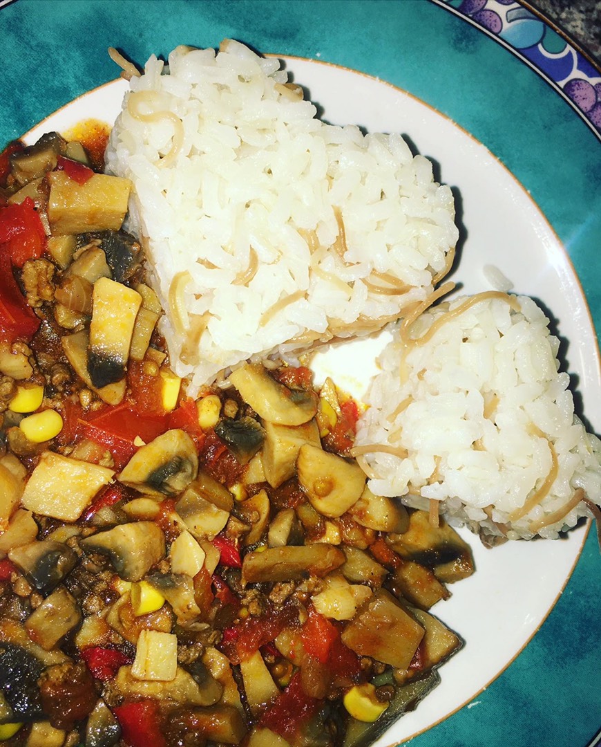 Грибной соус и рис 🍚