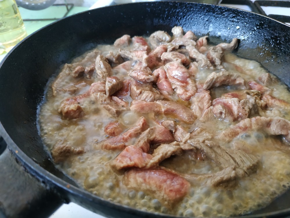 Свинина в белом соусе | Кулинарные рецепты любящей жены