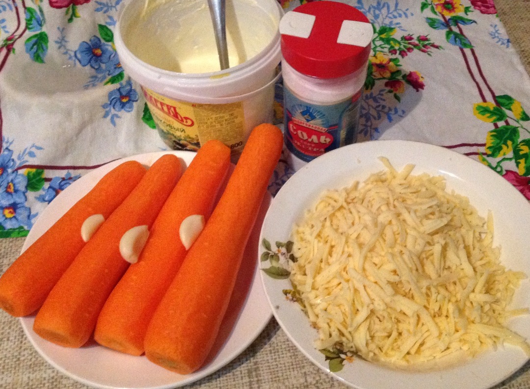 Морковный салат с сыром и чесноком - рецепт с фотографиями - Patee. Рецепты