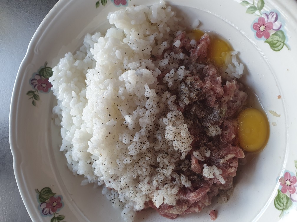 Тефтели с рисом как в детском саду - пошаговый рецепт с фото на paraskevat.ru