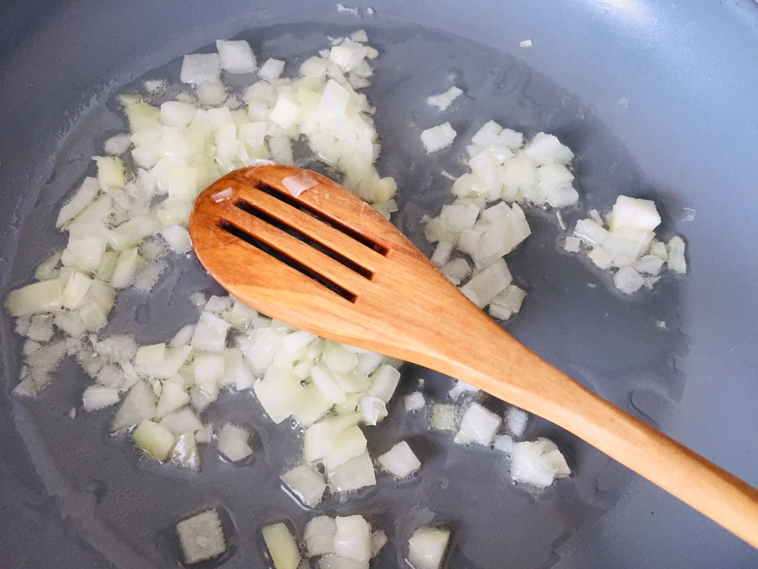 Семга под сливочным соусом с грибами🍲