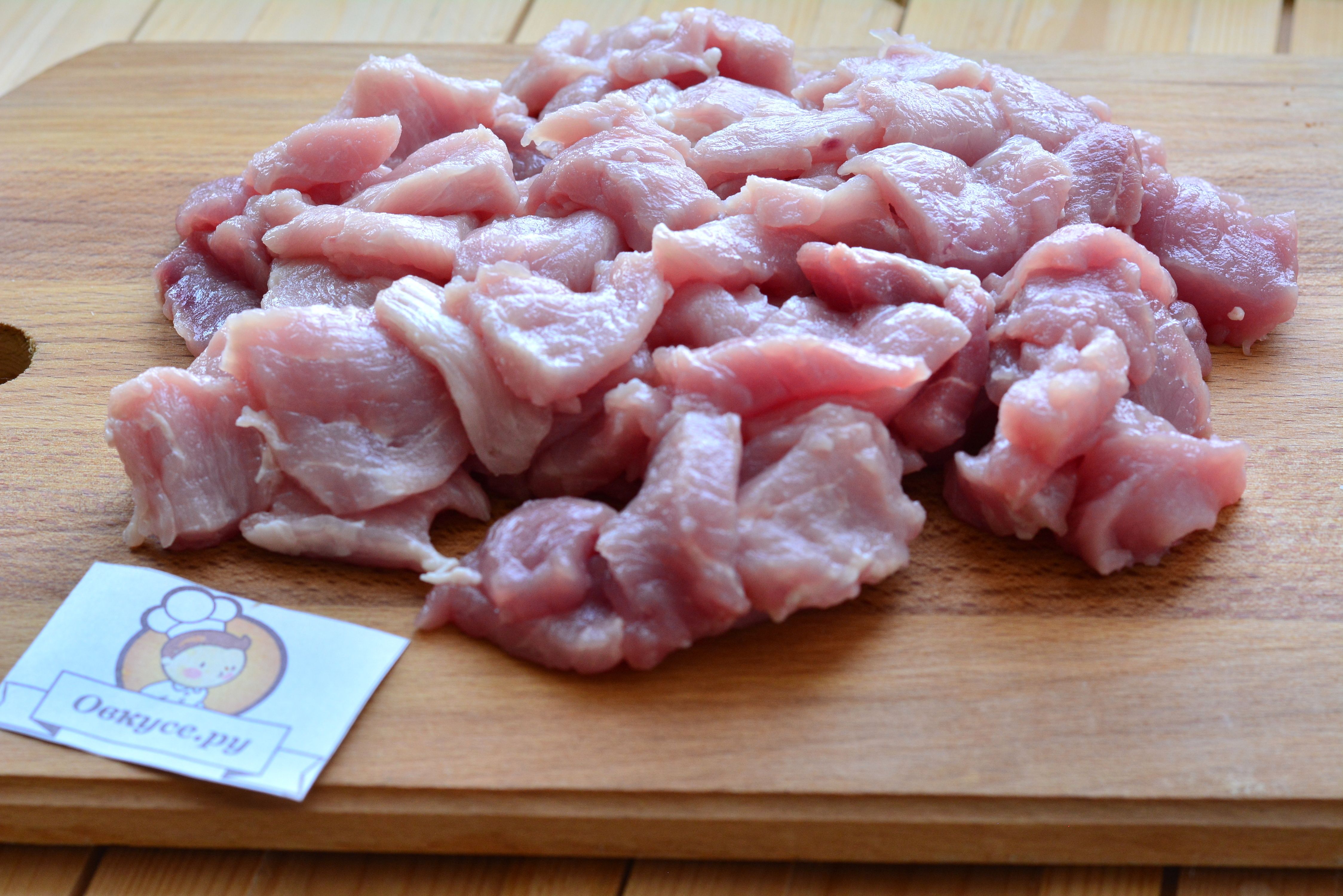 Гуляш со свининой и шампиньонами – пошаговый рецепт приготовления с фото