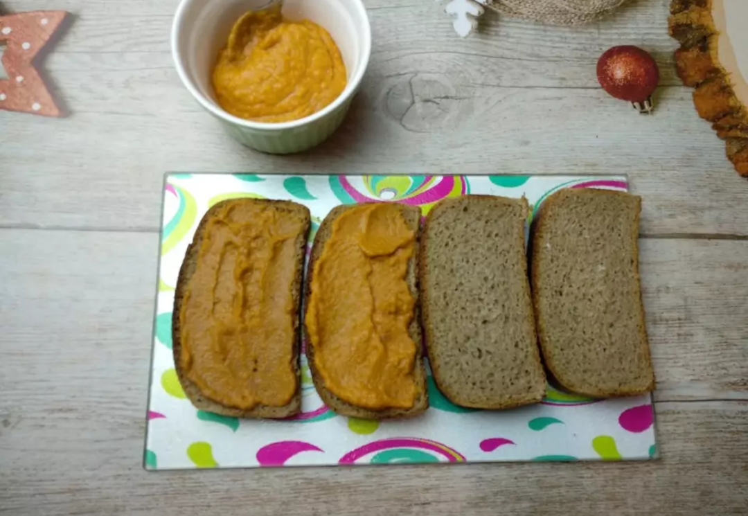 Бутерброды со шпротами и кабачковой икрой