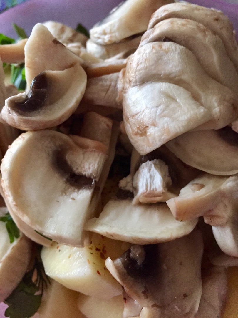 Курица в рукаве с грибами и картошкой
