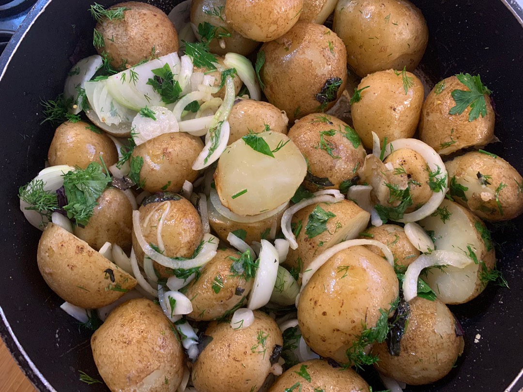Жареный картофель в мундире