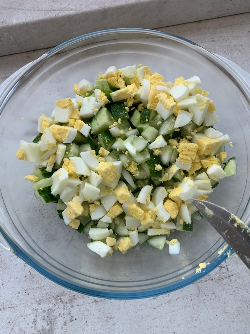 Салат из кальмаров, пошаговый рецепт на ккал, фото, ингредиенты - Наталья