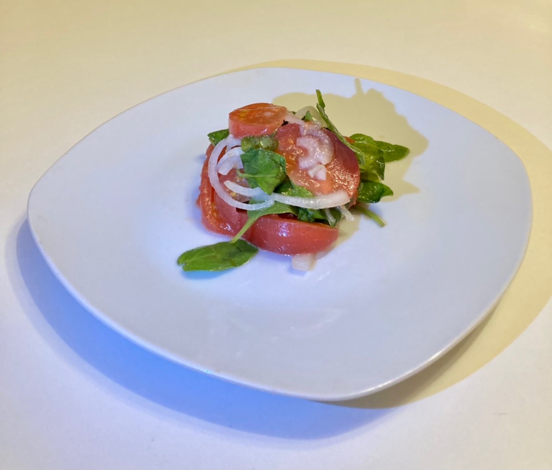 Салат из физалиса с помидорами и шпинатом: 5 вкусных и полезных рецептов
