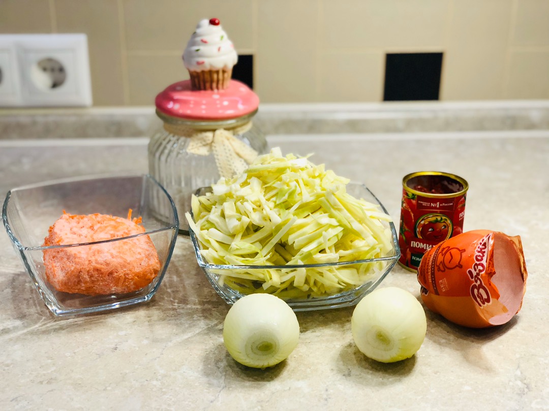 Вкуснейшая тушеная капуста с колбасой: рецепты с фото и видео