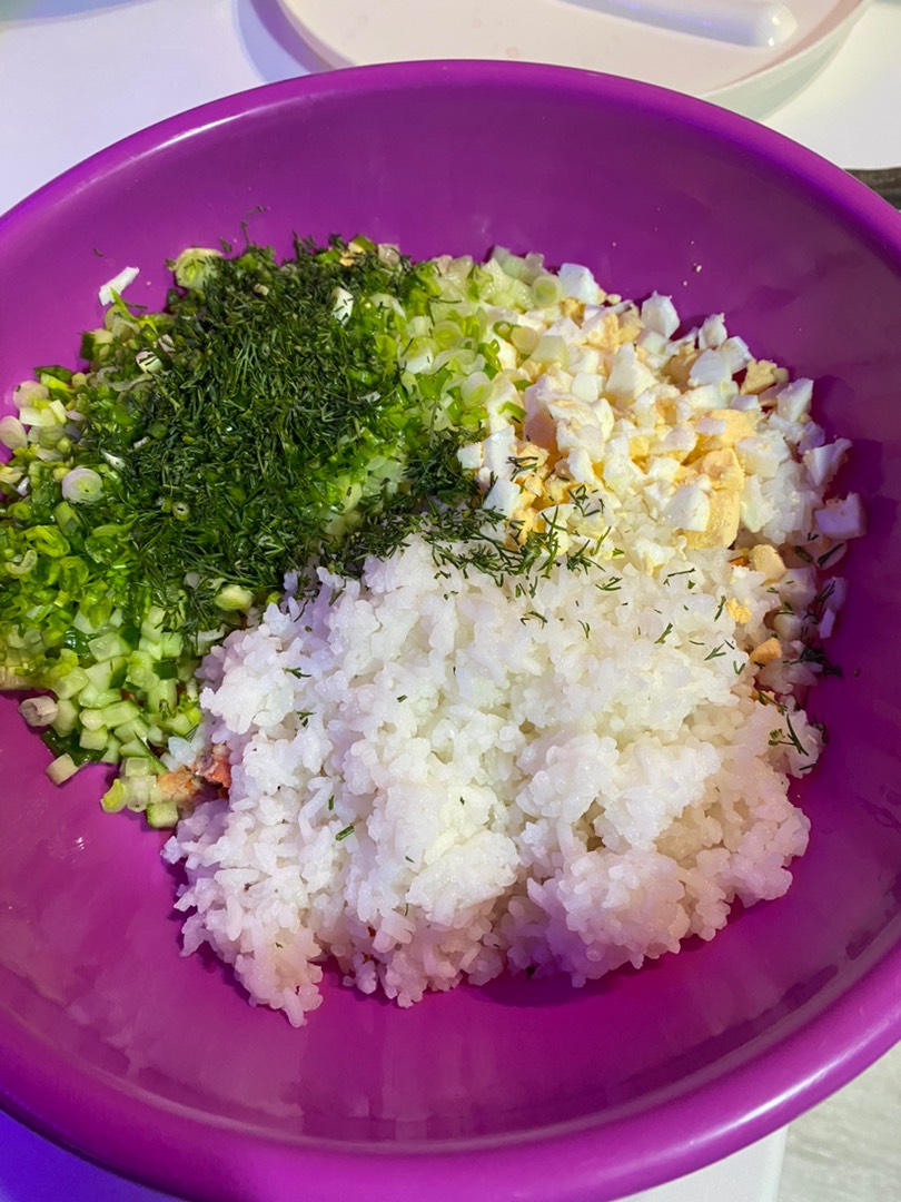 Салат с рисом и рыбными консервами, пошаговый рецепт с фото на ккал