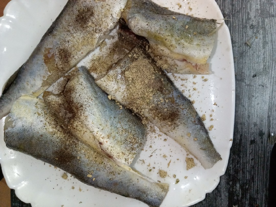 Навага в духовке рецепт простой , очень вкусная рыба, получится у всех | Fisherman DVRUS | Дзен