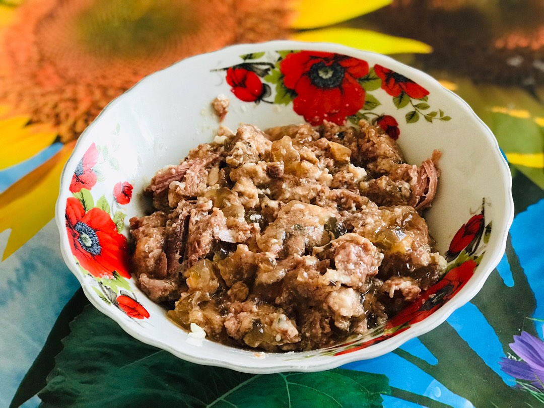 «Суп гороховый с тушёнкой 🍲🥩»