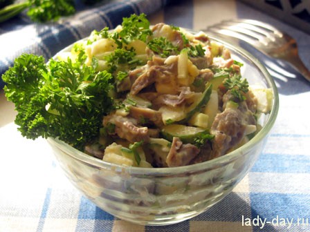 Куриные желудочки с фасолью — вкусный салат