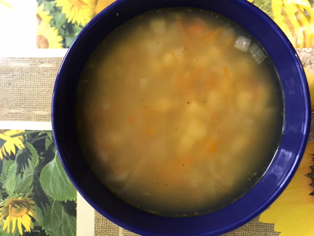 Суп с макаронами и картошкой на овощной зажарке