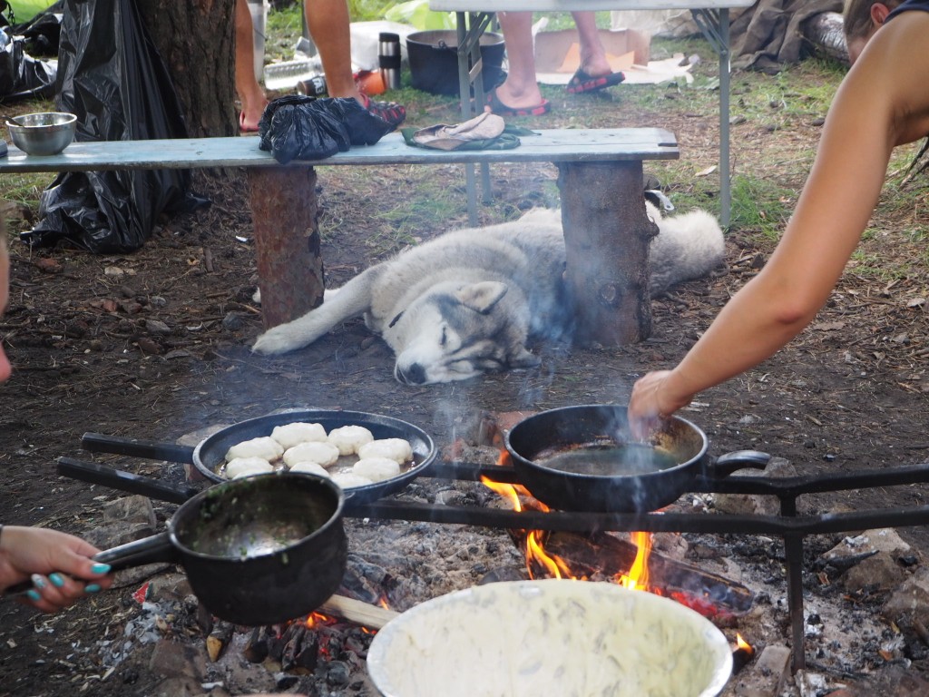 Пампушки к борщу с чесноком и зеленью