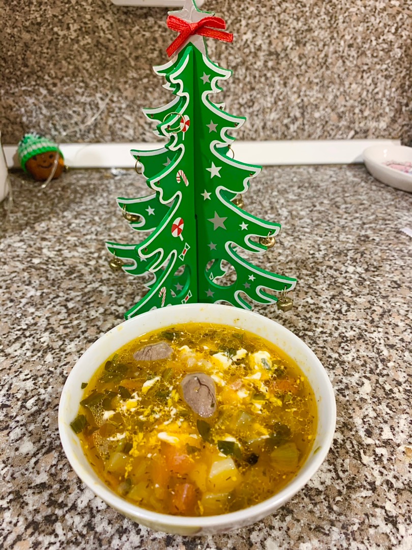 Солянка с куриными сердечками