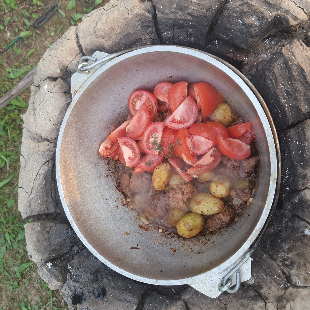 Мясо с картошкой в казане)))