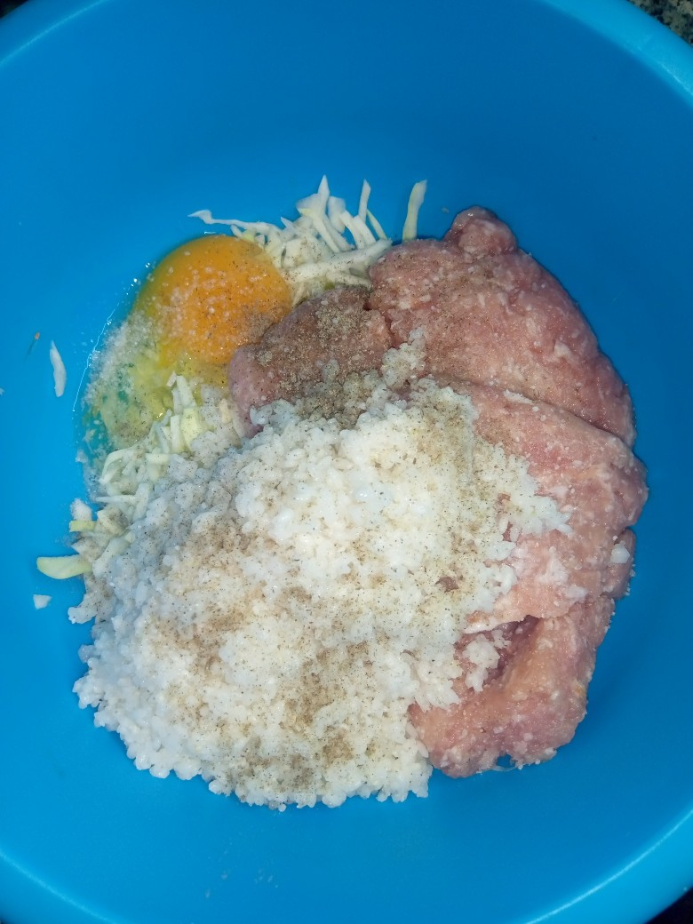 Голубцы ленивые в духовке в томатно сметанном соусе простой рецепт пошаговый