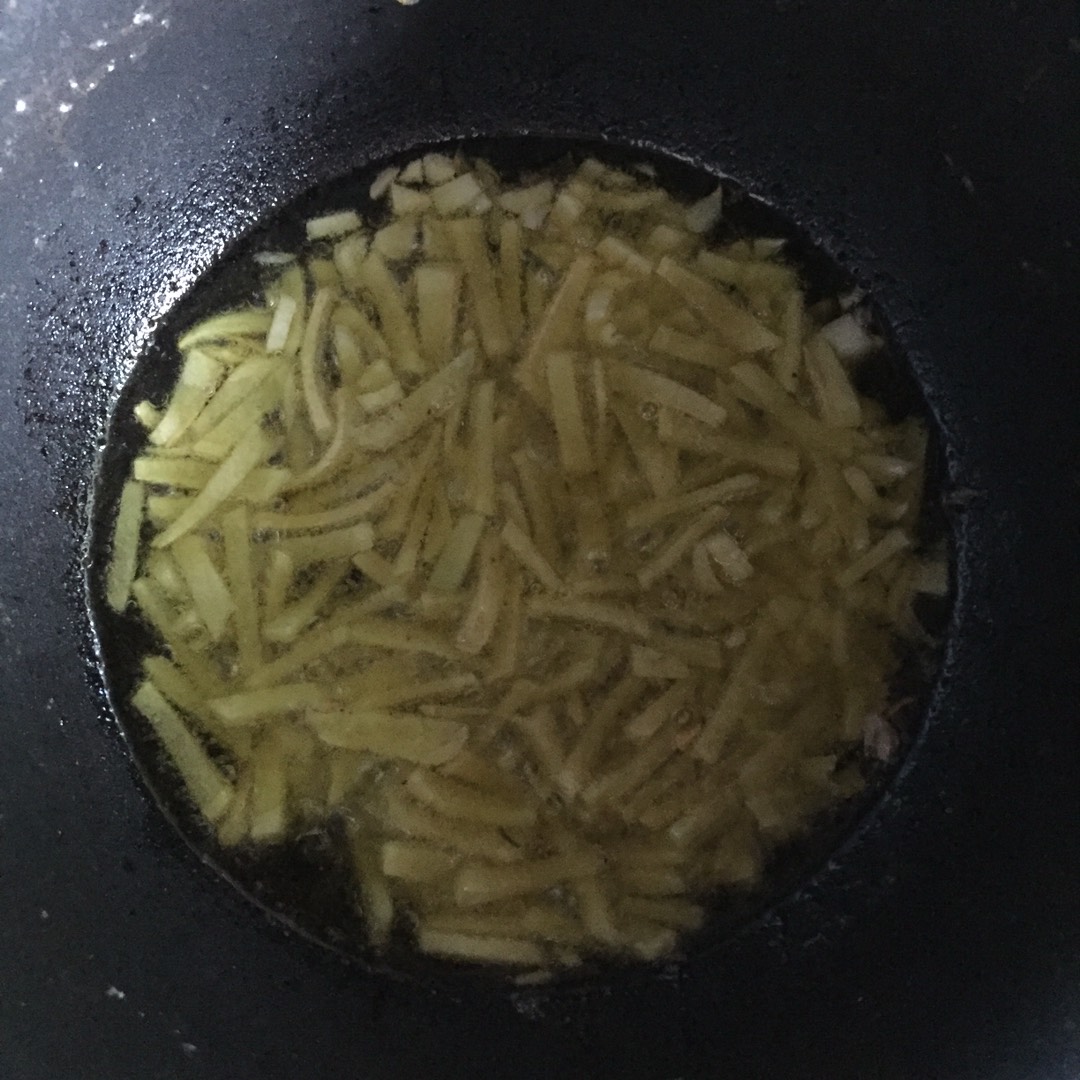 Жареный рис с имбирем и чесноком по-азиатски