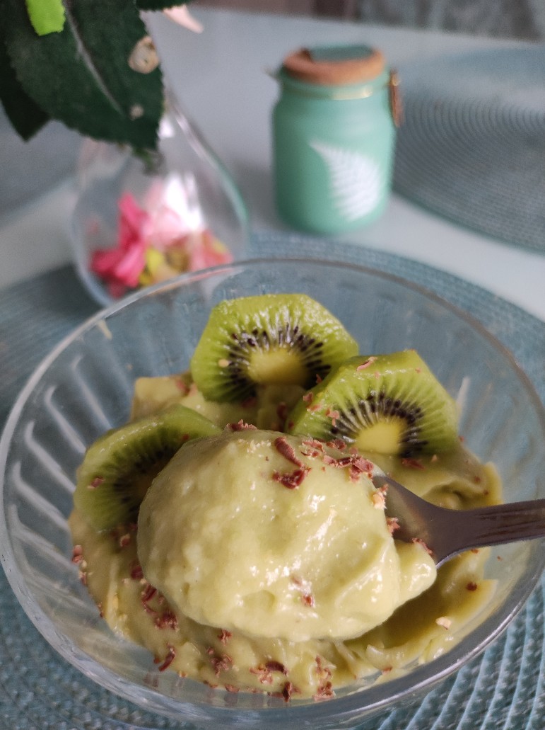 Мороженое из авокадо и банана 🥑