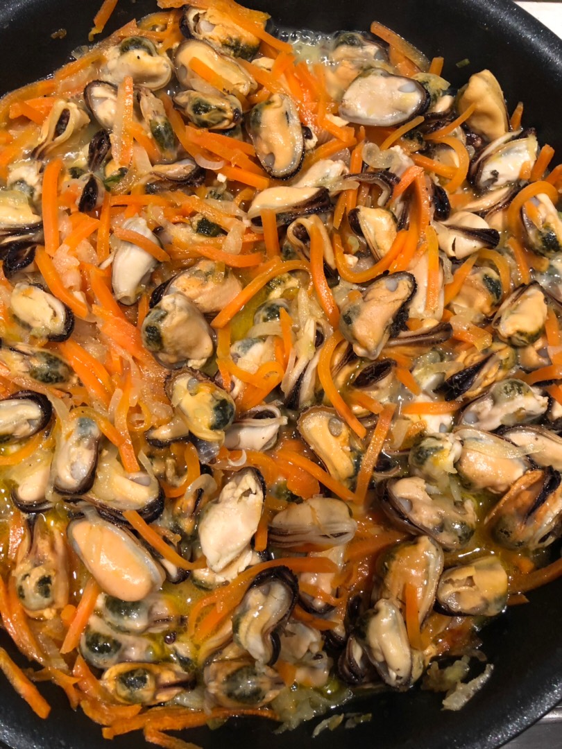 Мидии в сметанном соусе рецепт 👌 с фото пошаговый | Как готовить рыбу и морепродукты