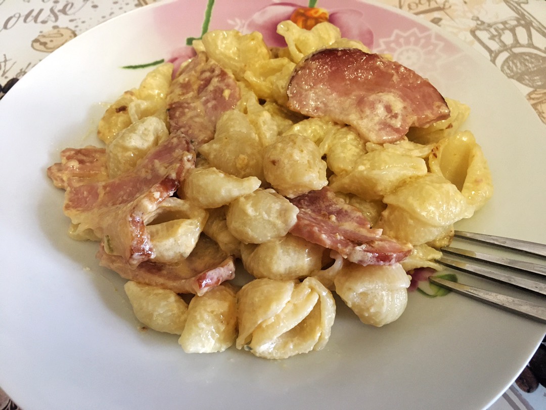 Макароны с беконом в сливочно-сырном соусе🍝🥓