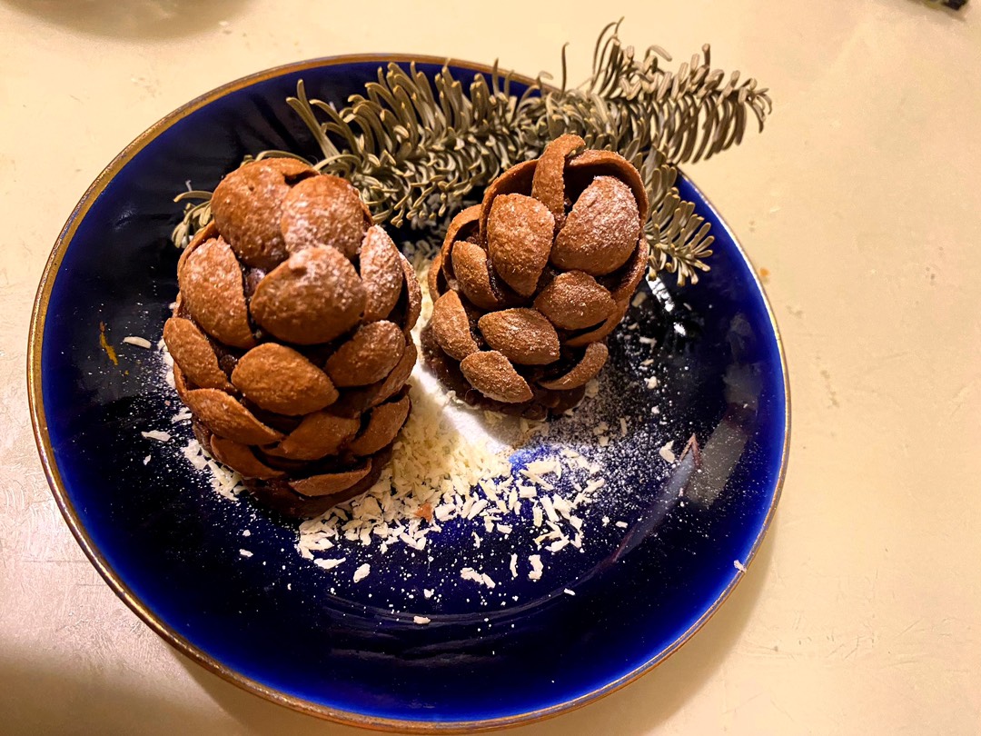 Новогоднее печенье «Шишки»: пошаговый рецепт