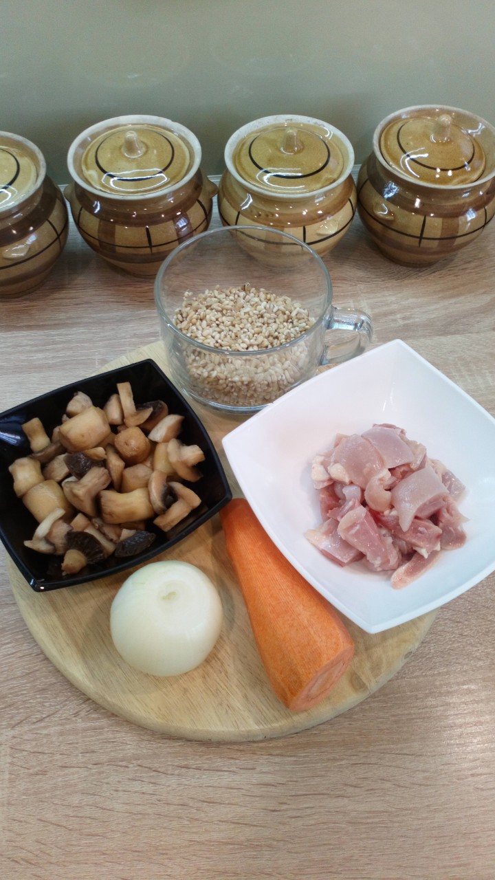 Вкусный мясной горшочек с овощами и грибами – пошаговый рецепт приготовления с фото