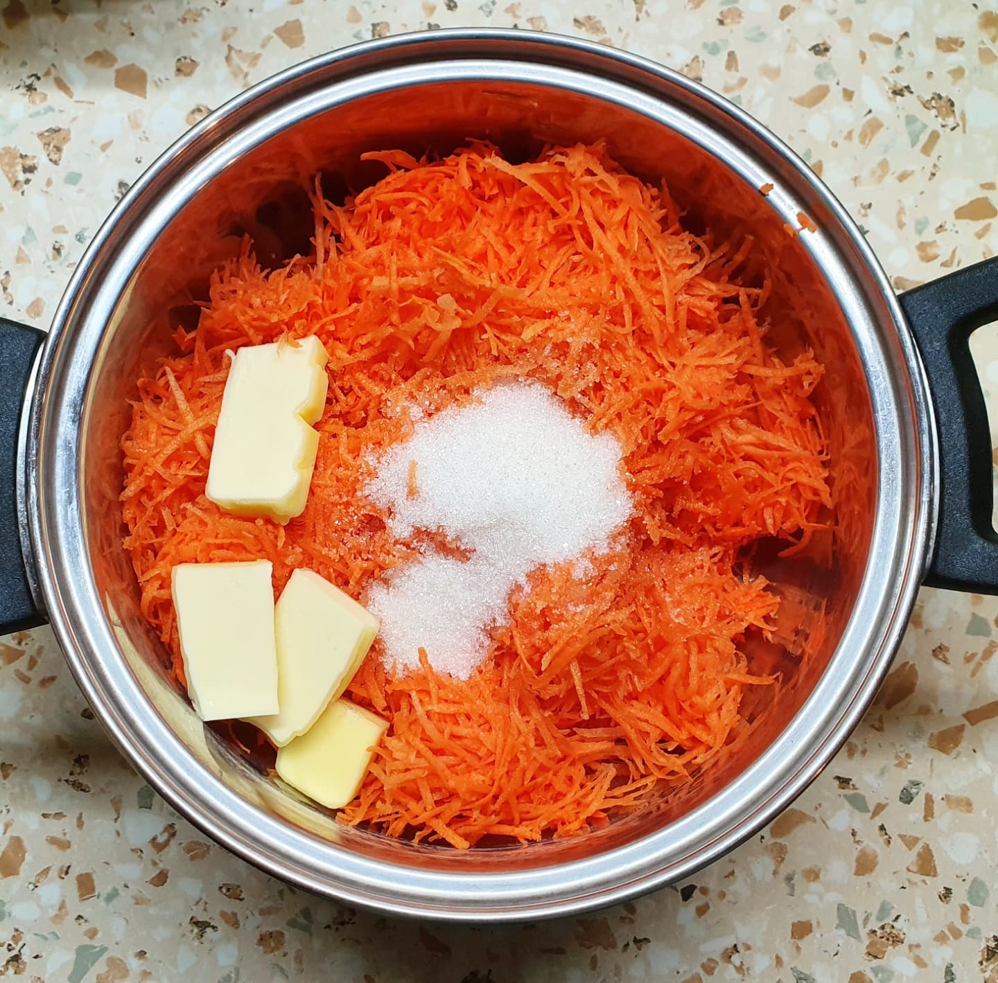 Картофельные зразы с морковью, луком и яйцом