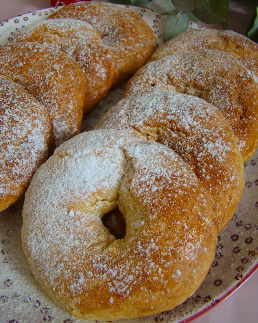 Творожные сладкие колечки🥯