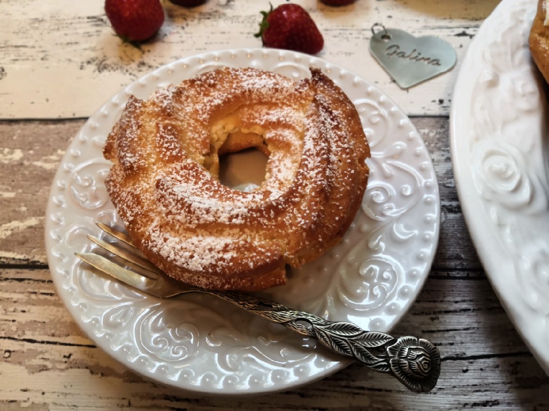 Заварные кольца с творожно-заварным кремом и клубникой🍓🍓🍓😋