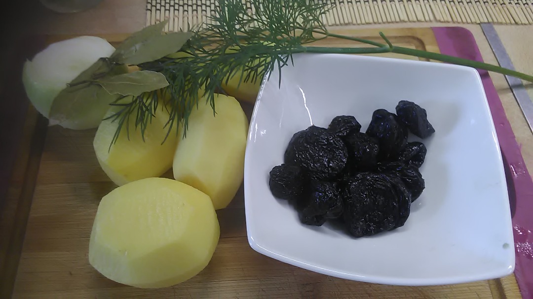 Свинина с черносливом и картофелем в духовке рецепт с фото пошагово | Make Eat