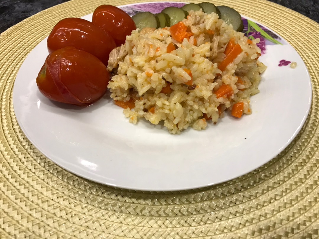 Плов со свининой, черносливом, курагой и изюмом 👩🏽‍🍳