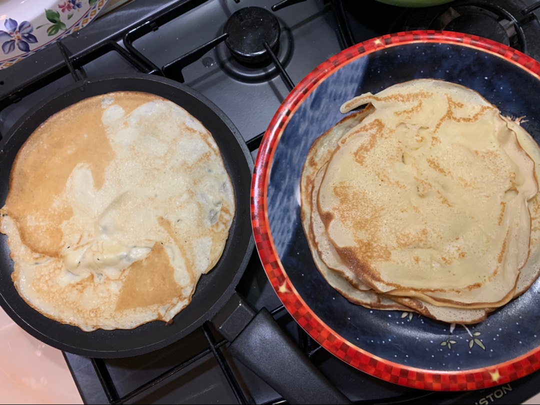 Пышные блинчики на свежих дрожжах как у бабули