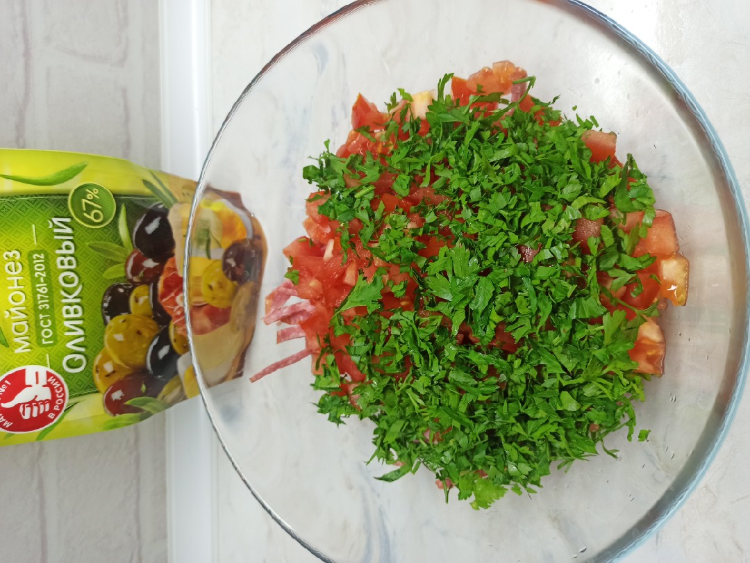 Салат из фасоли и копчёной колбасы - рецепт приготовления с фото от manikyrsha.ru