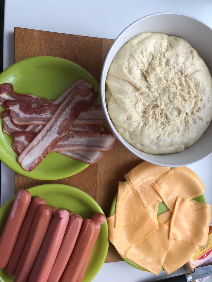 Сосиски в тесте с сыром 🧀 и беконом 🥓