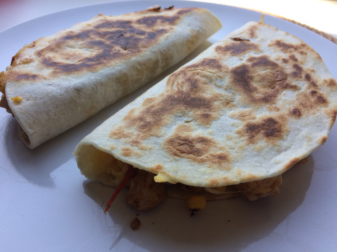 Кесадилья с курицей и кукурузой 🌮 рецепт с фото пошаговый от Елена 🏃‍♂️ -  Овкусе.ру