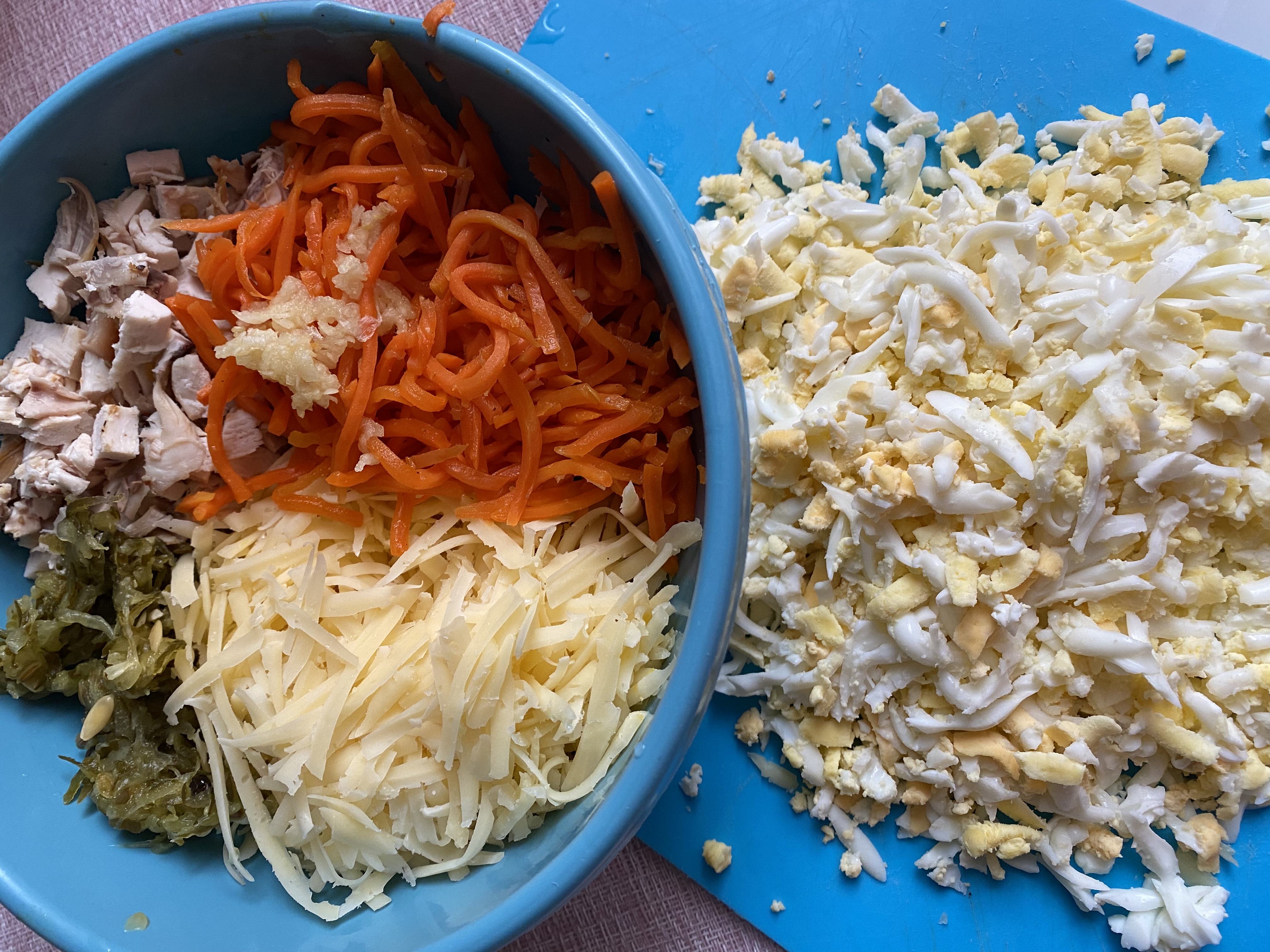 Салат «Лисичка» с корейской морковкой