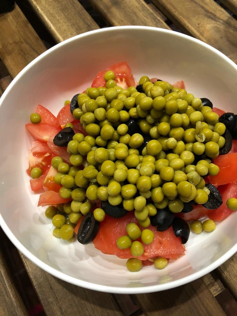 Салат из крабовых палочек с зеленым горошком и сухариками - рецепт автора Жанна Bu-du-d'Ark 😉