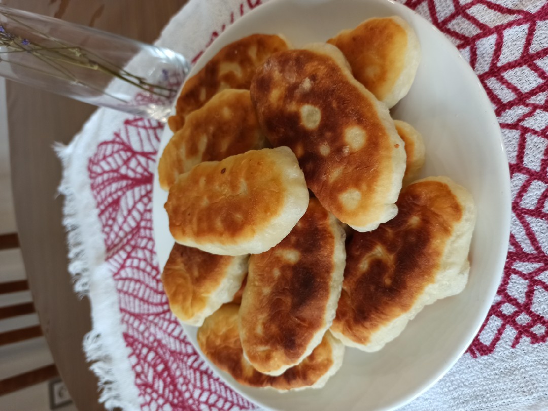 Жареные пирожки с картошкой