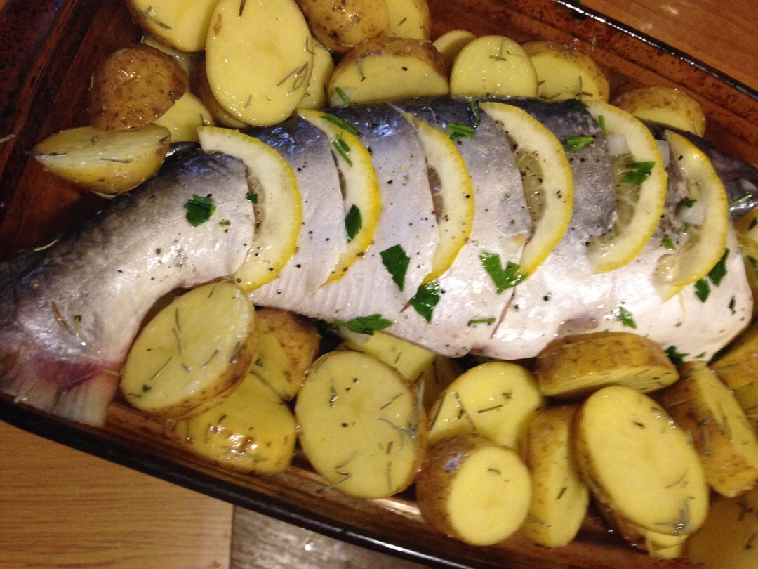 Рецепт рыбы с картофелем в духовке. Запеченная рыба с картошкой в духовке